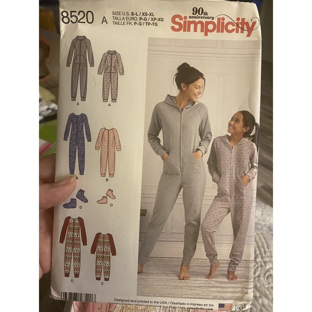 Simplicity 8520 Pajama Sewing Pattern Adult Child Hooded Sleepwear Uncut S-L